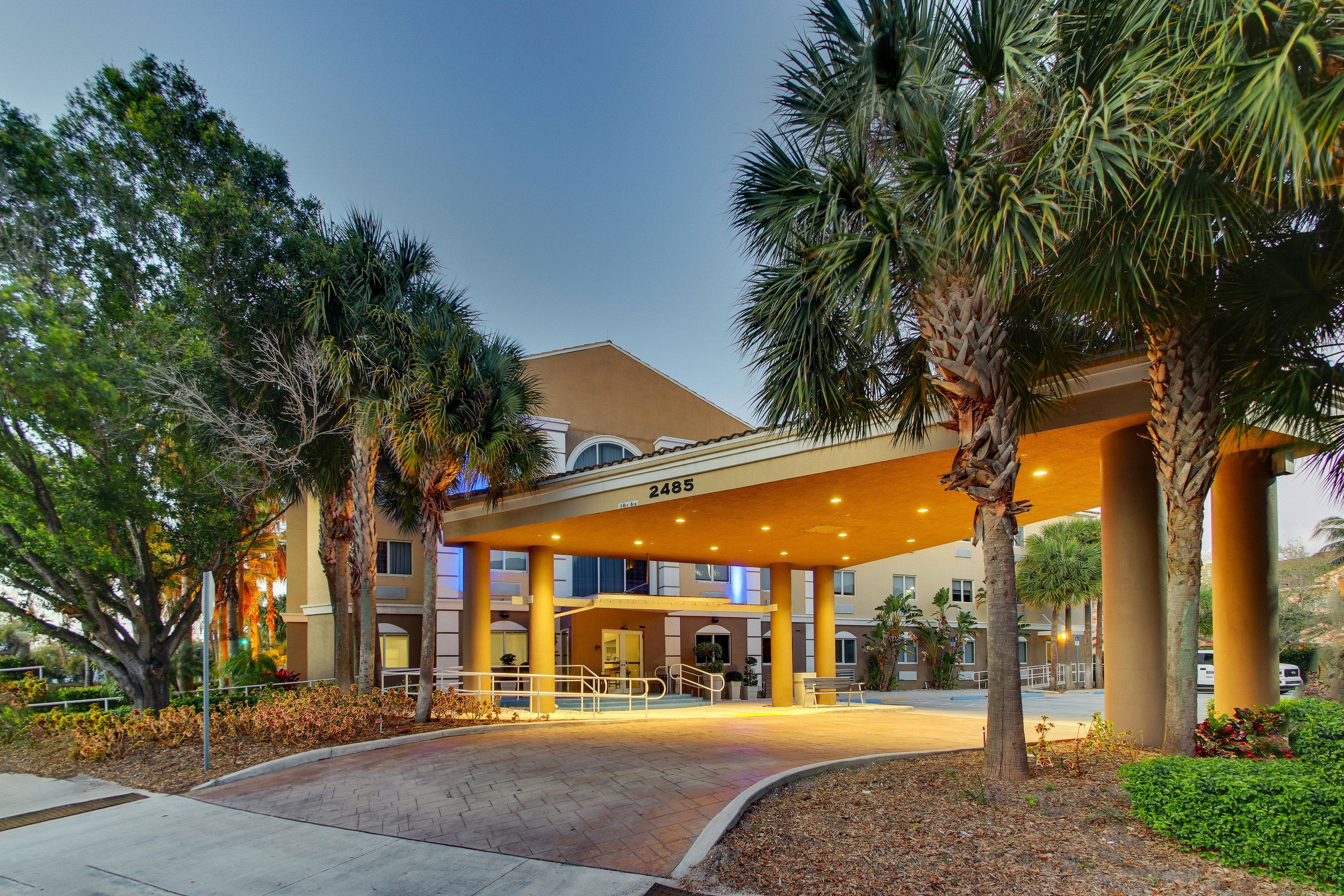 Holiday Inn Express West Palm Beach Metrocentre By Ihg מראה חיצוני תמונה
