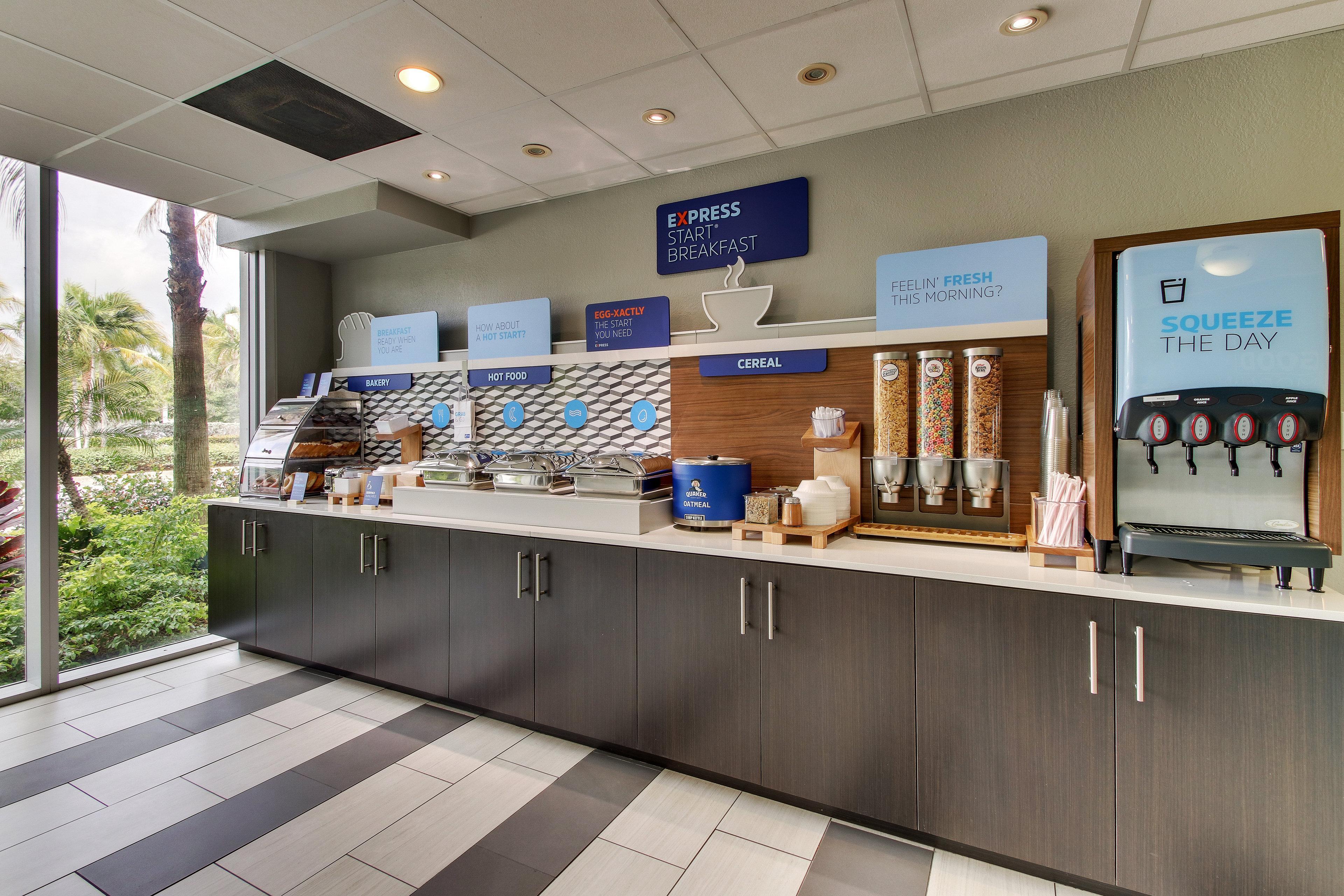 Holiday Inn Express West Palm Beach Metrocentre By Ihg מראה חיצוני תמונה