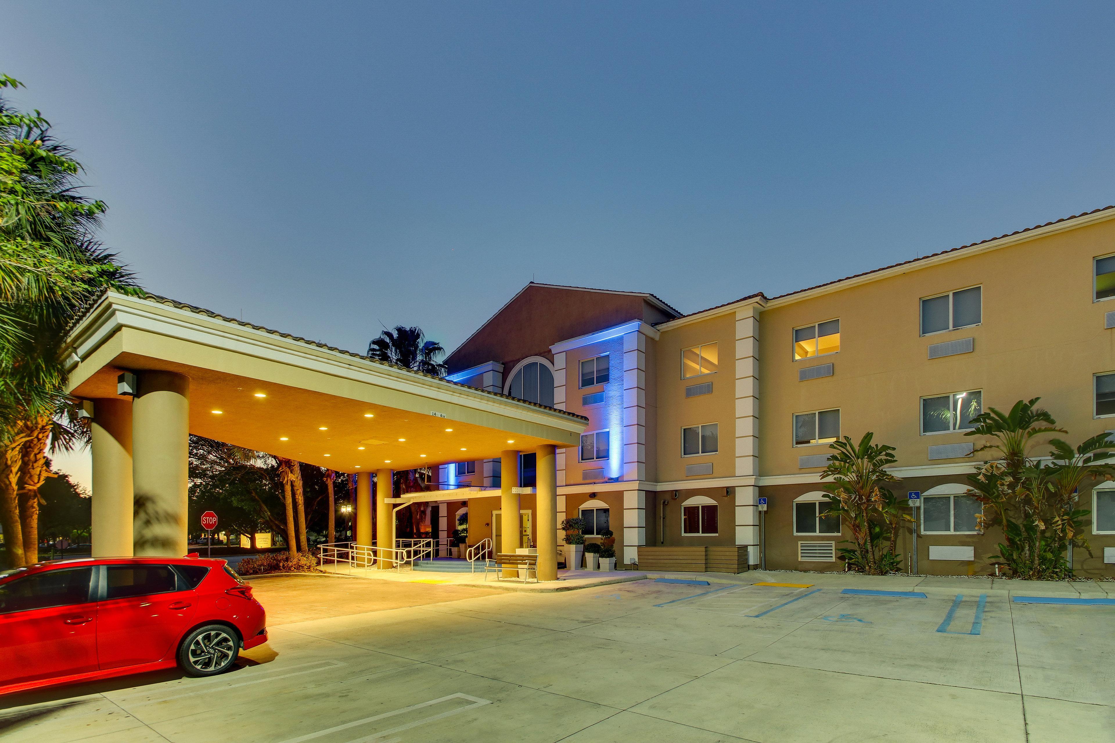 Holiday Inn Express West Palm Beach Metrocentre By Ihg מראה חיצוני תמונה