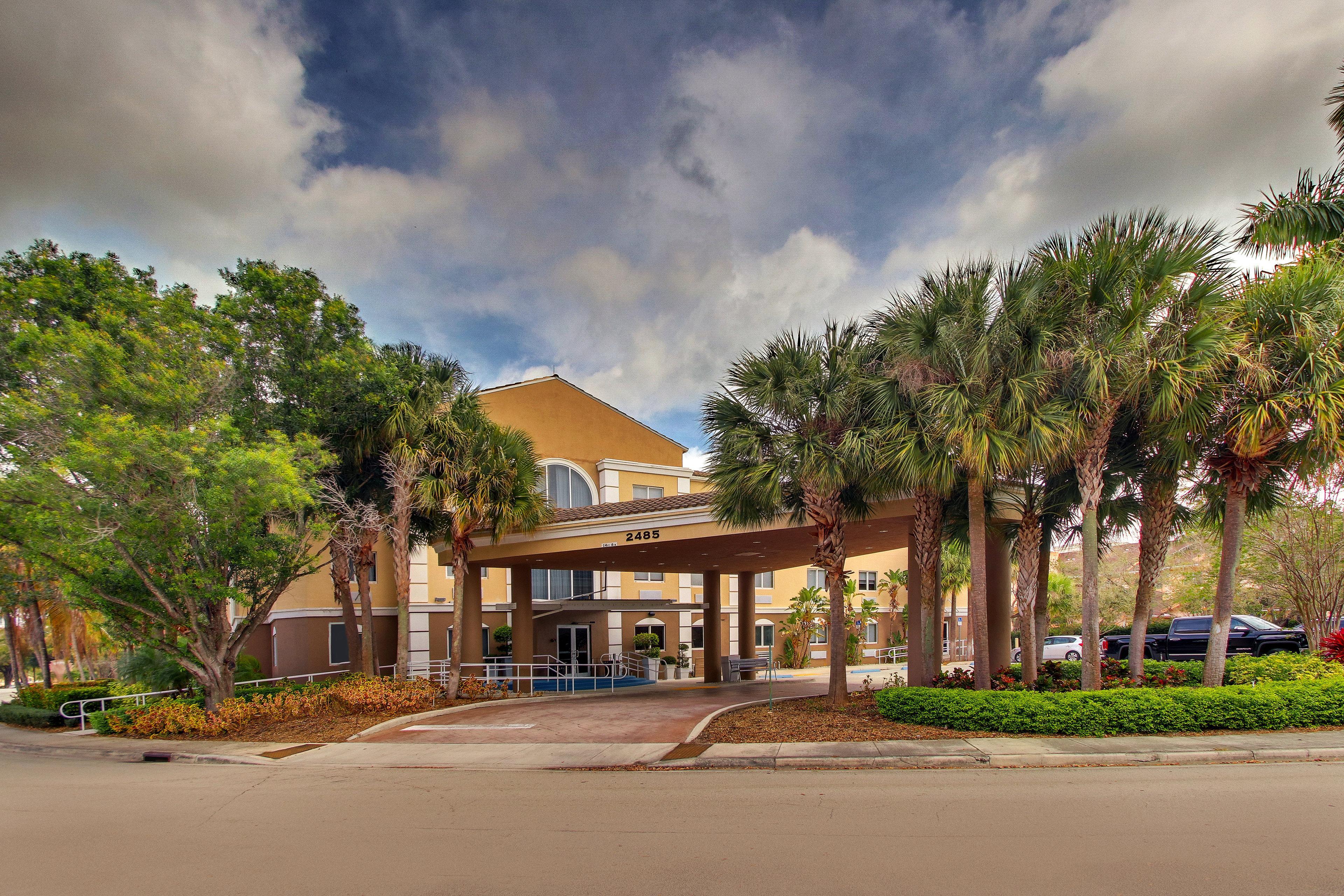 Holiday Inn Express West Palm Beach Metrocentre By Ihg מראה חיצוני תמונה